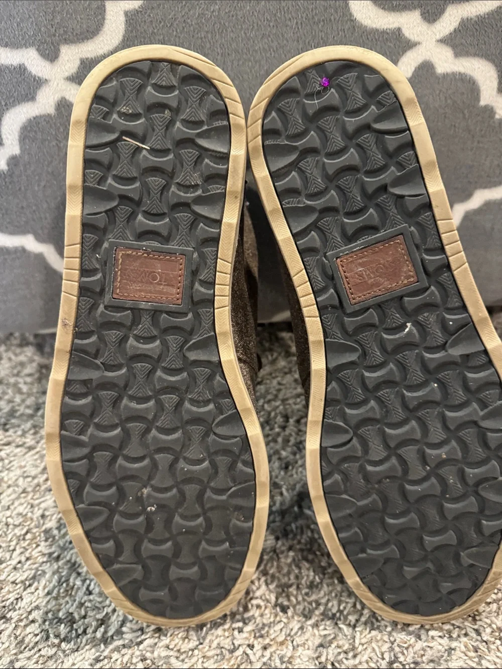Men's Brown Suede Chukka Boots with Contrast Sole TOMS size 10.5